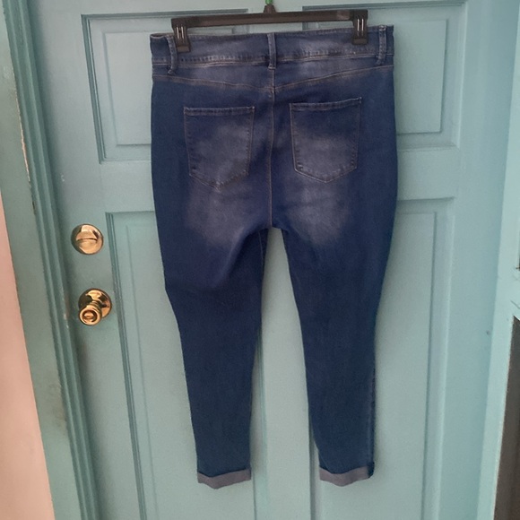 Royalty high/rise ankle denim jeans. Size 14 # 3430 - Picture 5 of 8